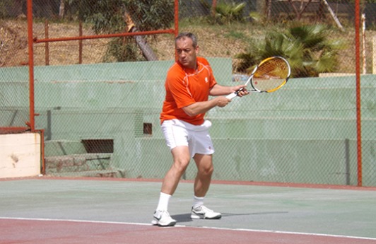 Emilio Leal campeón de la XX edición de la Liga de Tenis del club 'Tierra de Barros' de Almendralejo