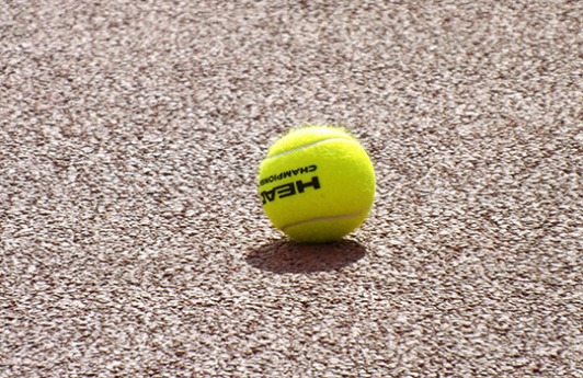 Faustino Romera primer finalista de la Liga de Tenis de Mérida Primera Ópticos Mario Balanzategui