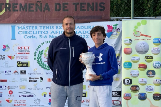 Álvaro Sánchez campeón del I Máster de Tenis de Extremadura sub-15 celebrado en Coria