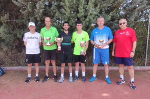 Carlos Alcalde vence en la XXVIII Liga de Tenis de Mérida