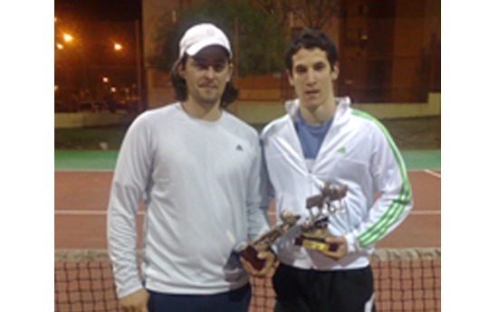 Hector Marín se proclama campeón de la II Liga de Tenis de Mérida