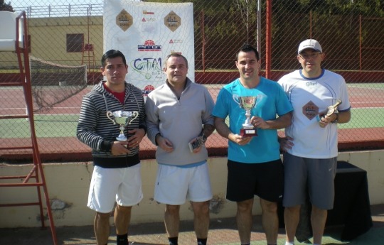 Juan Antonio Ruiz campeón del V Torneo de Invierno Café Barco del Club de Tenis Mérida