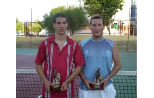 Alejandro García vence en el I Torneo de Verano del Club de Tenis de Mérida